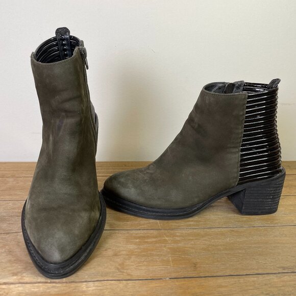 Jeffrey Campbell Ankle Boots Lowell Olive Green Sheepskin Suede Block Size 9 - Picture 1 of 12